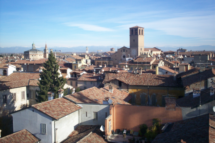 Una vista dei tetti di una città italiana