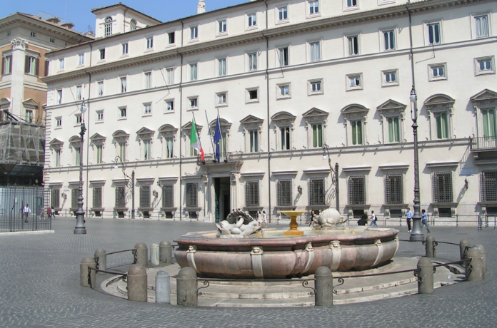 La facciata principale di Palazzo Chigi, sede del governo italiano