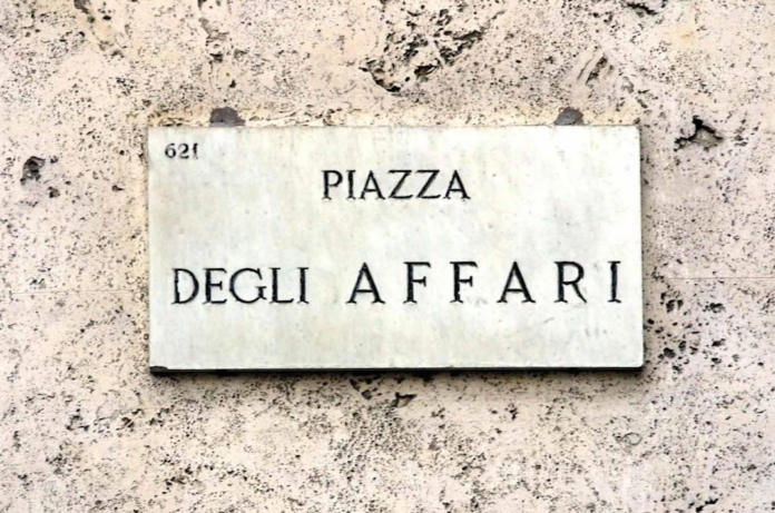 Piazza degli Affari a Milano, dove si trova la sede di Borsa Italiana