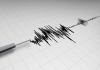 Sismografo che misura una scossa di terremoto